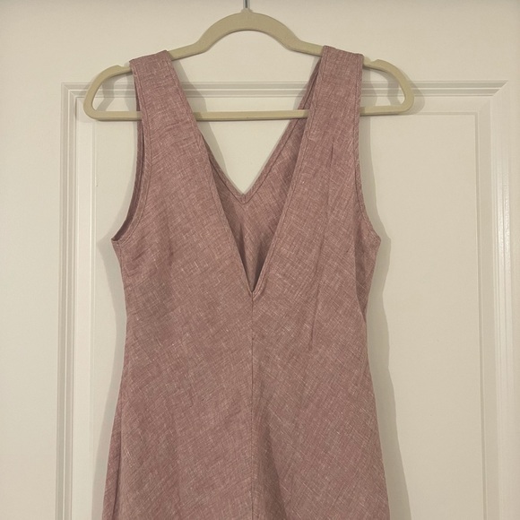 Premium Linen Maxi Dress (purle, V-neckline and back) - Picture 3 of 9